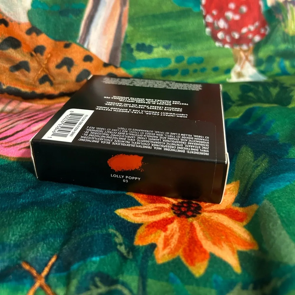 Brand New Fenty Cheeks Suede Powder Blush in Lolly Poppy - Picture 3 of 8